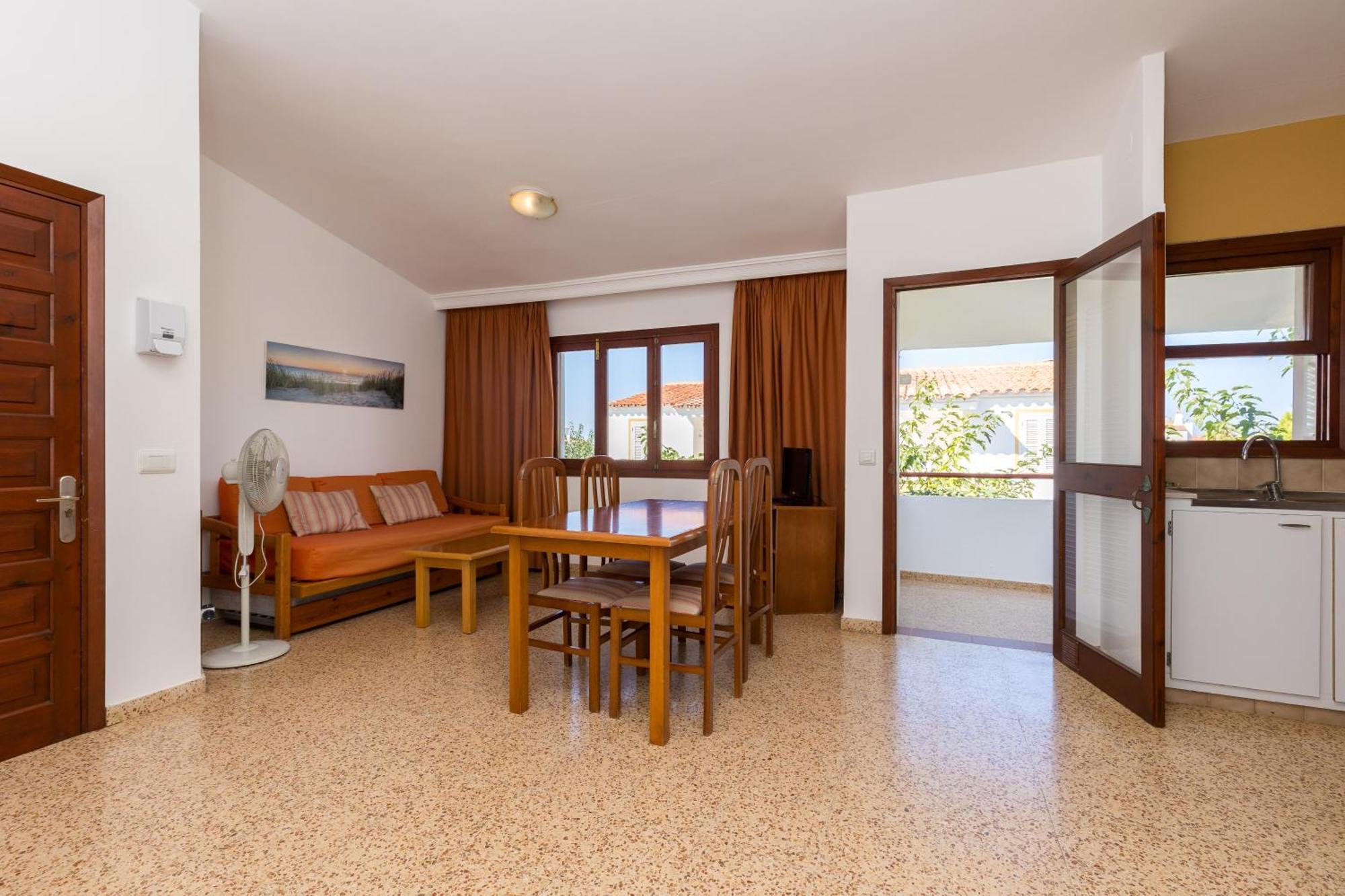 Apartamentos Casa del Sol Cala Blanca (Menorca) Exterior foto